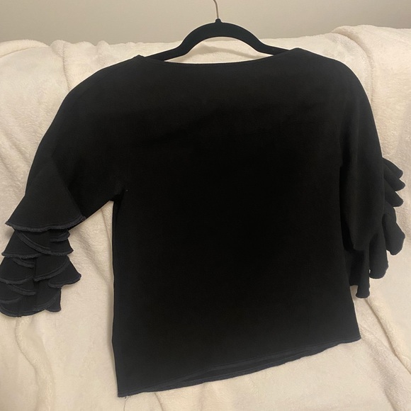 RUFFLE SLEEVE TOP - Picture 1 of 4